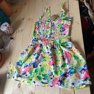 SALE! NWT paper crane Hawaiian floral set